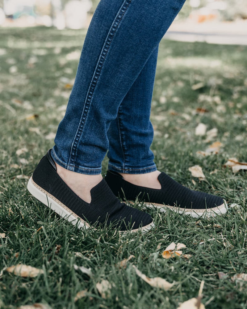 Unisex Bamboo Knit Slip-On