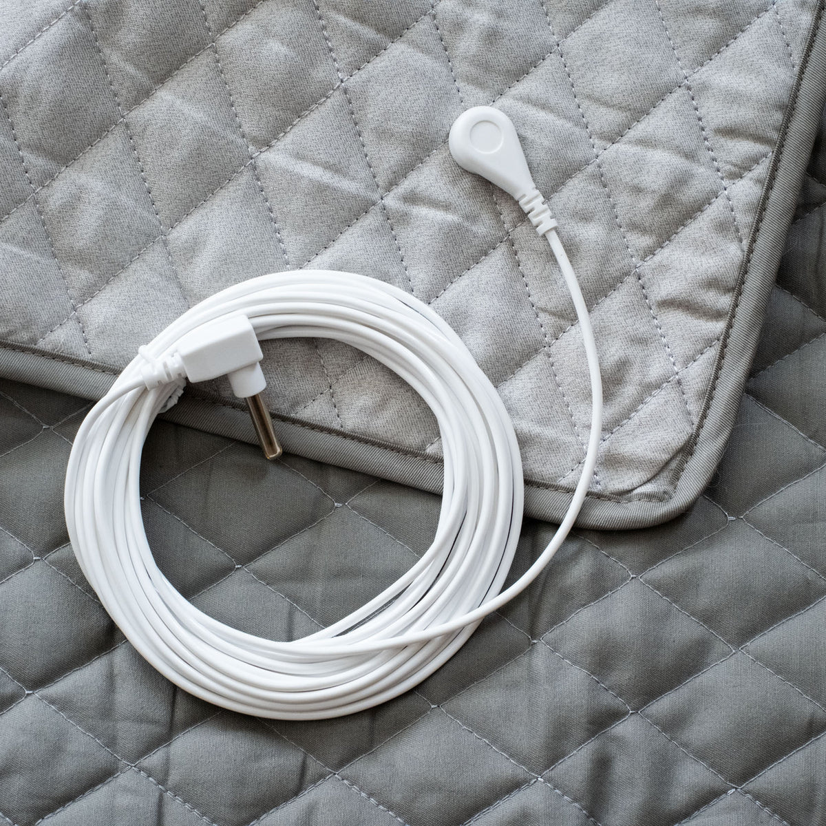 Bamboo Silver Earthing Mat - Grounding Mat for Sleep, Pain & Wellness ...