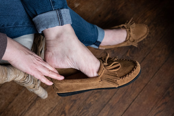 Women's Earthing Moccasin Shoe Suede Copper Rivet  43160-R